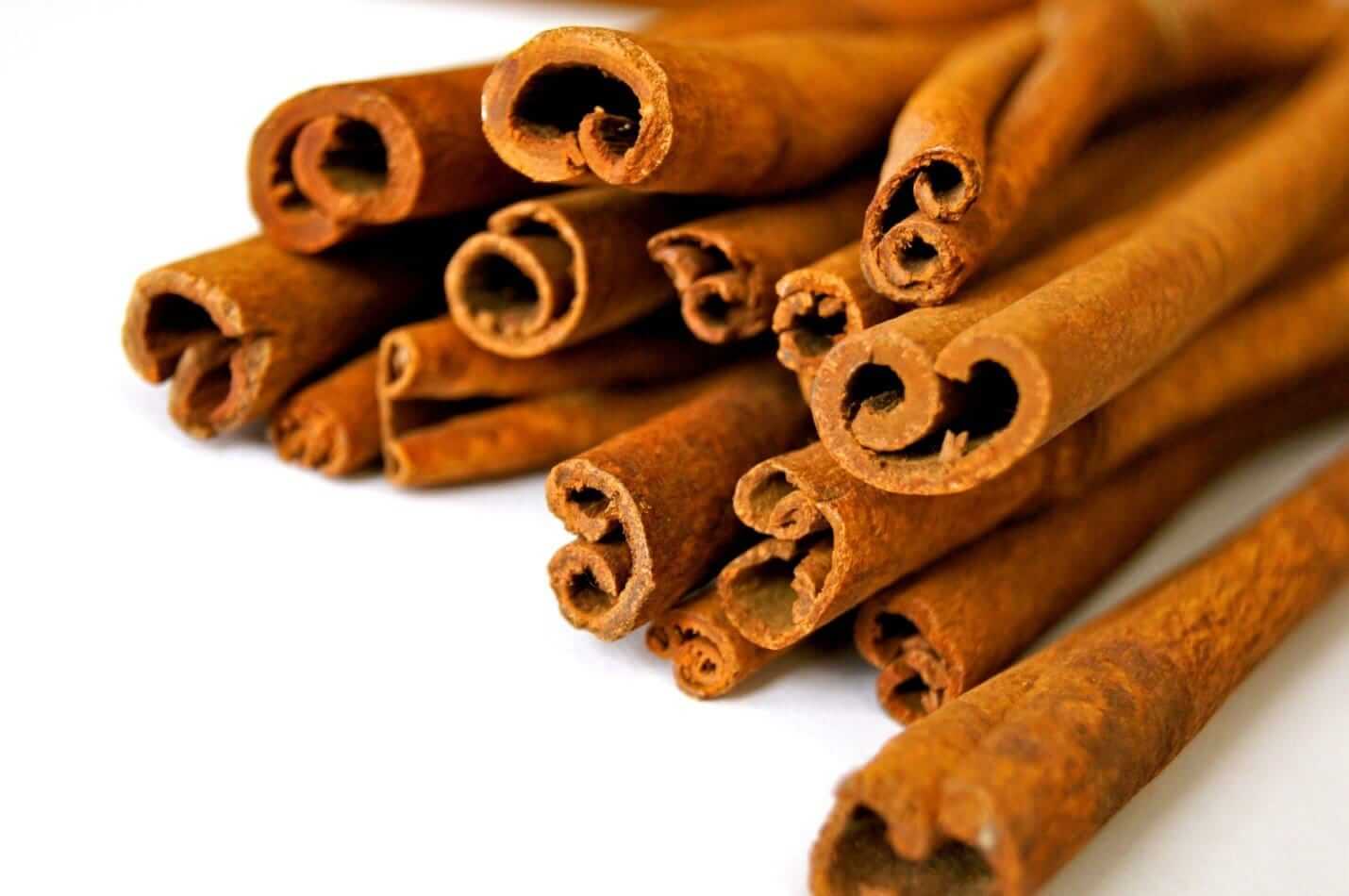 USING THE BEST KIND OF CINNAMON – CEYLON CINNAMON