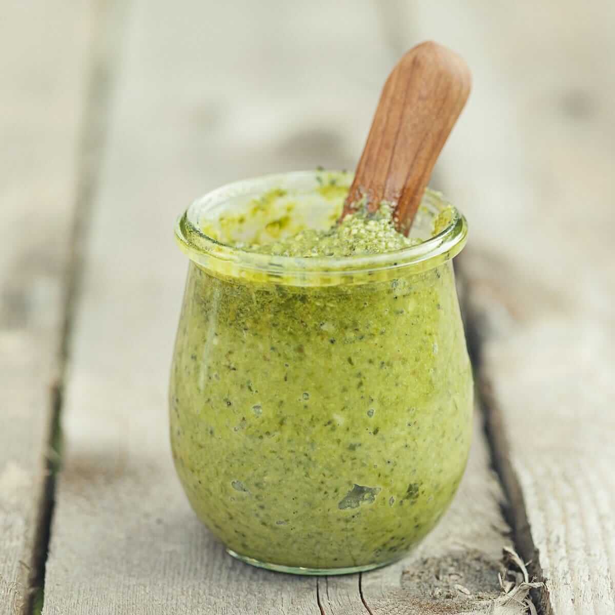 Delicious Spirulina Basil Pesto